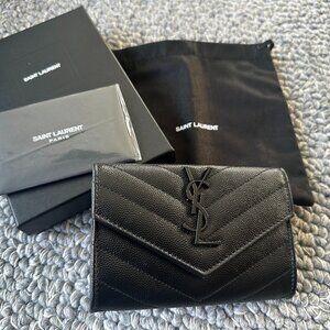 Saint Laurent CASSANDRE MATELASSÉ envelope wallet in grain de poudre leather, S